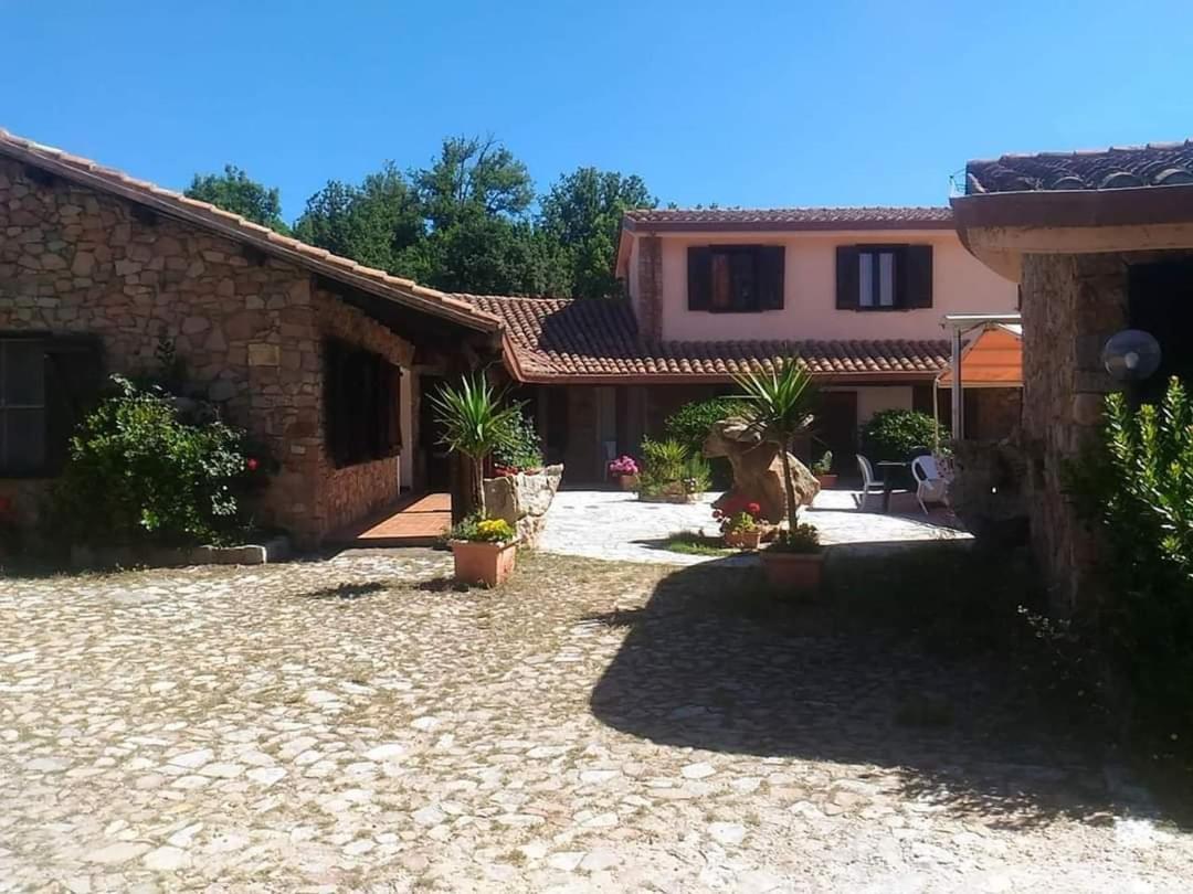 Hotel Il Nido Dell'Aquila Villanova Strisaili Εξωτερικό φωτογραφία